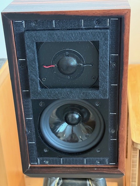 Stilvox (BBC) LS3/5A monitor loudspeakers